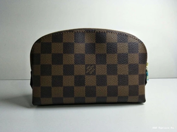 AAA Pruses Bags LOUIS VUITTON COSMETIC POUCH 0729